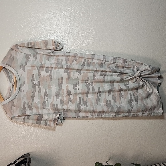 Lucky Brand Camouflage & Stars T-shirt Dress - Picture 3 of 12